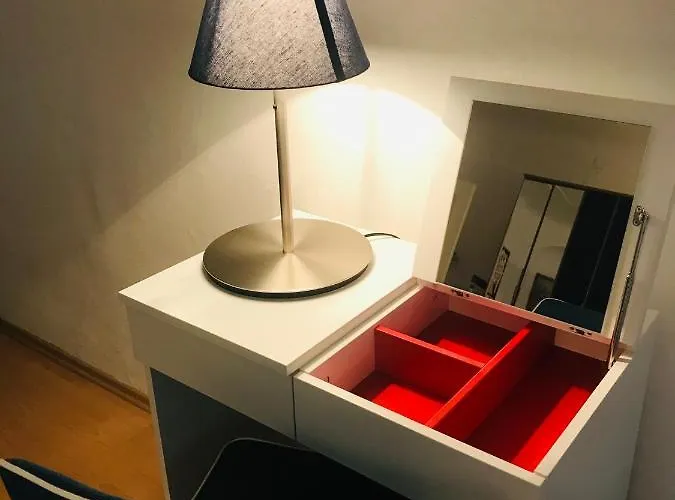 The Barts Center - Self Check-in * Wien