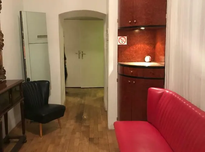 The Barts Center - Self Check-in * Wien